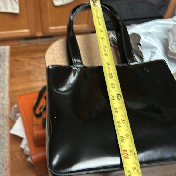 Chanel Shoulder Bag - Picture 15 of 16